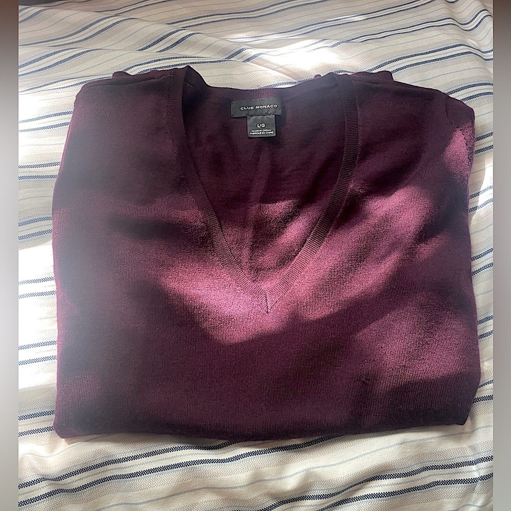 Club Monaco Maroon V-Neck Silk Sweater | Large | Excellent Condition